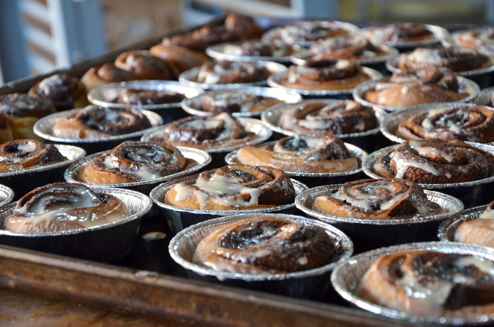 glacage cinnamon rolls